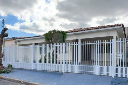 Casa Térrea à venda com 3 quartos, sendo 1 suíte, em Morada da Serra, Cuiabá, MT