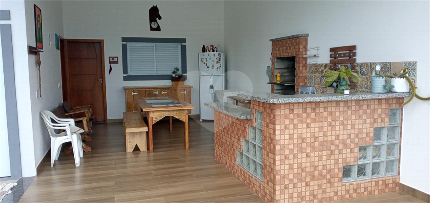 Casa à venda com 3 quartos, sendo 1 suíte, em Jardim Estância Brasil, Atibaia, SP