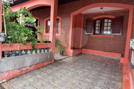 Casa à Venda na Vila Prado – São Carlos/SP