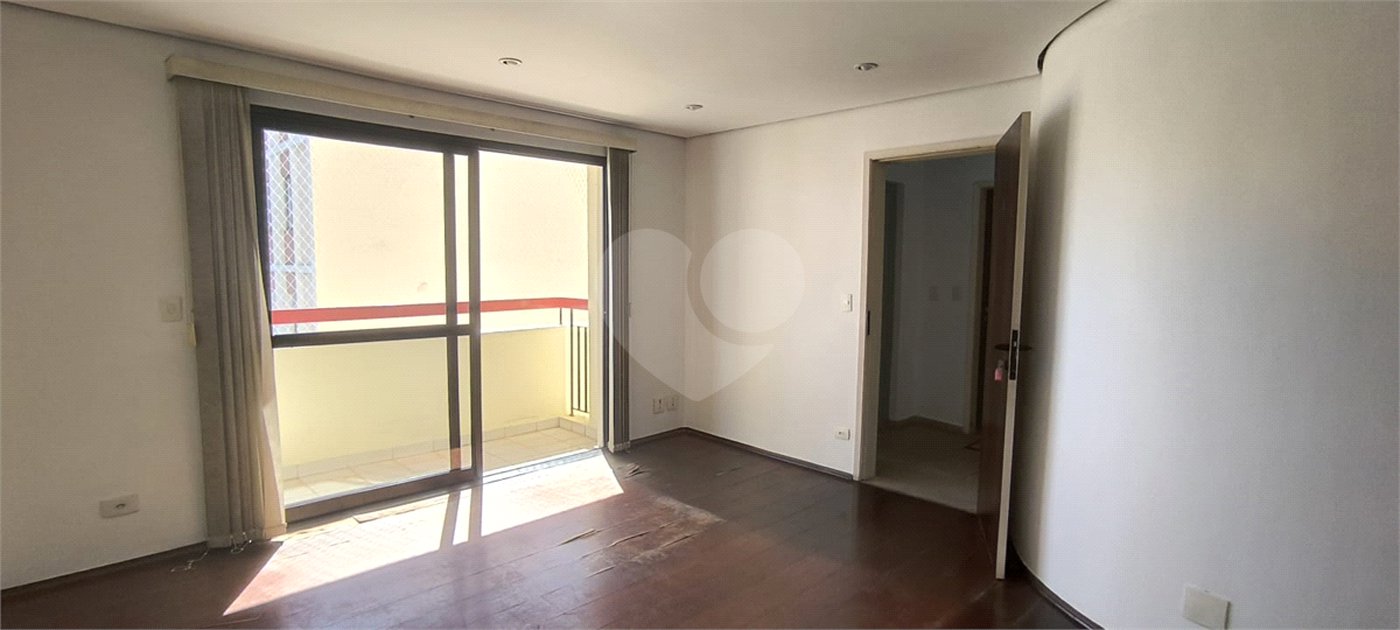 Apartamento à venda com 3 quartos, sendo 1 suíte, em Pinheiros, São Paulo, SP