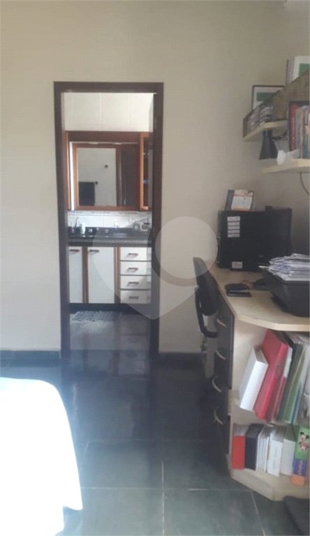 Casa à venda com 3 quartos, sendo 1 suíte,  em Vila Oliveira, Mogi das Cruzes, SP