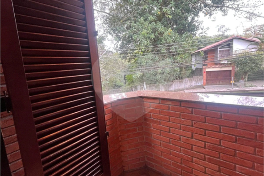 Sobrado à venda com 3 suítes em Tremembé, São Paulo, SP