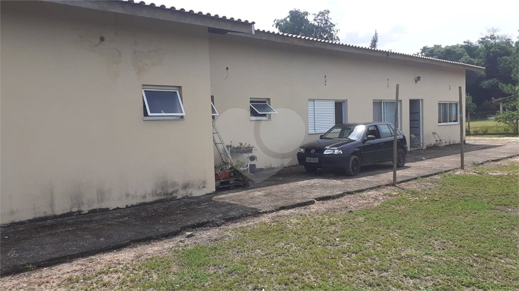 Chácara à venda com 4 quartos, sendo 1 suíte, em Vista Alegre, Vinhedo, SP