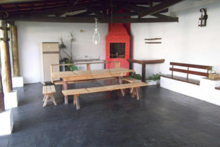 Casa Térrea à venda com 4 quartos, sendo 2 suítes, em Interlagos, São Paulo, SP