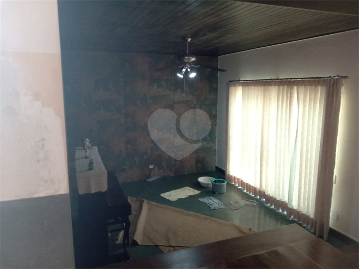 Sobrado à venda ou para alugar com 4 quartos, sendo 2 suítes, em Serra da Cantareira, Mairiporã, SP