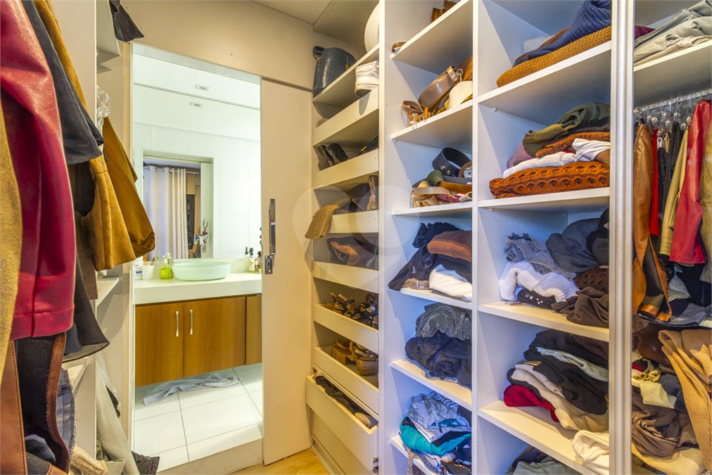 Apartamento à venda com 3 quartos em Campo Belo, São Paulo, SP