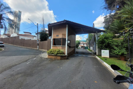 Casa à venda com 3 quartos, sendo 1 suíte, no condomínio Residencial Vila Verde, Sorocaba - SP