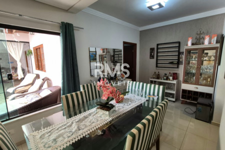 Casa à venda com 3 suítes no condomínio Granja Olga II, Sorocaba - SP