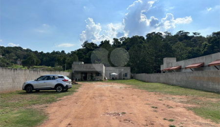 Casa à venda com 2 suítes em Jardim Estância Brasil, Atibaia, SP