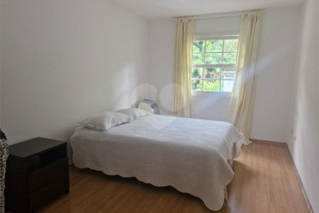 Casa à venda com 3 quartos, sendo 1 suíte, em Chácara Monte Alegre, São Paulo, SP