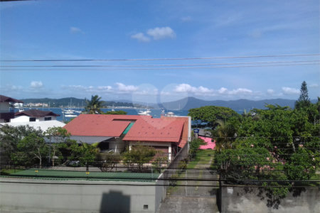 Apartamento à venda com 3 quartos, sendo 1 suíte, em Jurerê, Florianópolis, SC