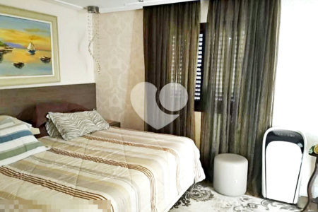 Triplex à venda com 4 quartos, sendo 1 suíte, em Santana, São Paulo, SP