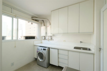 Apartamento para alugar com 3 quartos, sendo 1 suíte, em Pinheiros, São Paulo, SP
