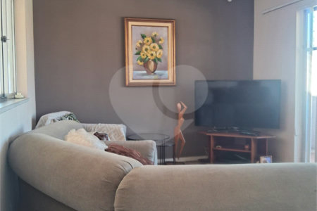 Casa à venda com 3 quartos, sendo 2 suítes, no condomínio Rio Bon, Rio de Janeiro - RJ