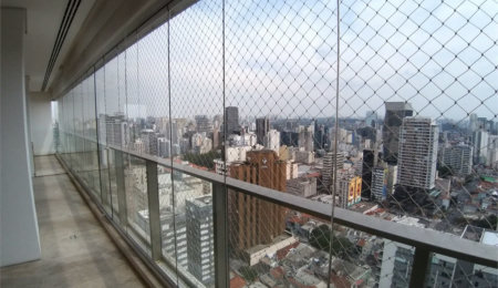 Apartamento à venda ou para alugar com 3 suítes em Pinheiros, São Paulo, SP