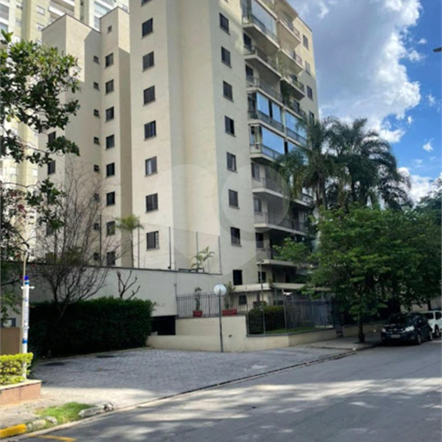 Apartamento à venda com 3 quartos, sendo 1 suíte, em Vila Andrade, São Paulo, SP