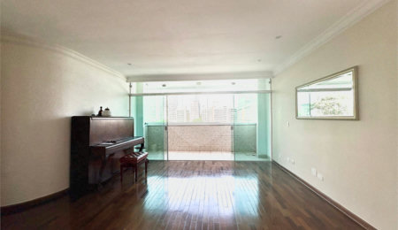 Apartamento à venda com 4 quartos, sendo 1 suíte,  em Chácara Santo Antônio, São Paulo, SP