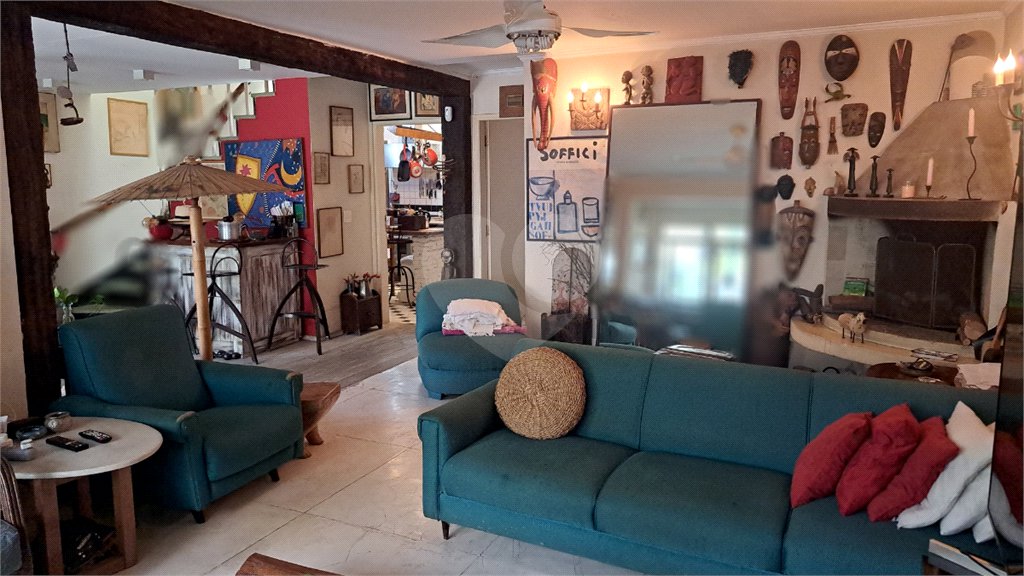 Casa de Vila à venda com 4 quartos, sendo 1 suíte, em Vila Olímpia, São Paulo, SP