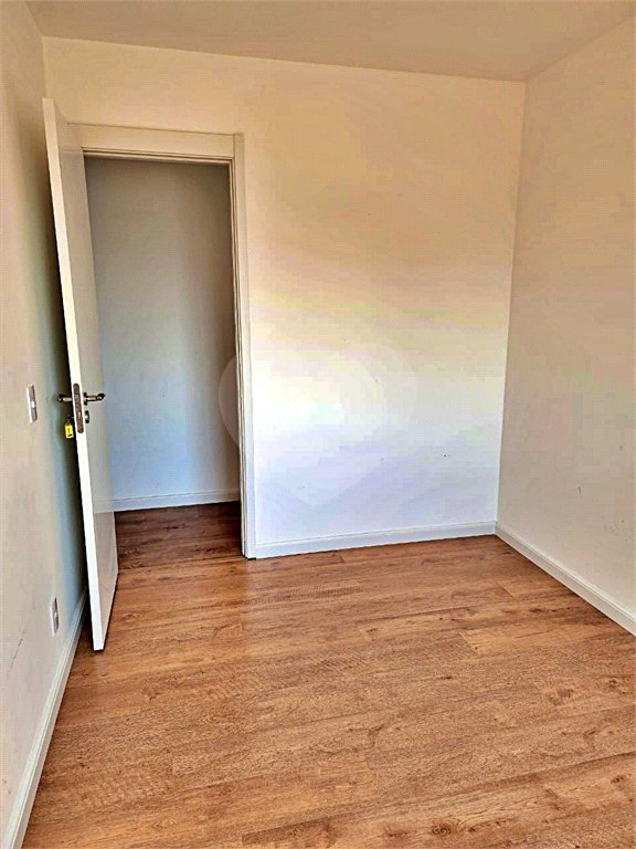 Apartamento à venda com 3 quartos, sendo 1 suíte,  em Jardim Caravelas, São Paulo, SP