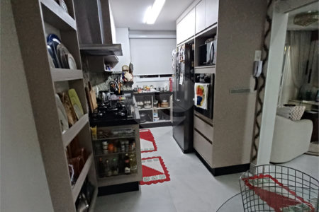 Apartamento à venda com 4 quartos, sendo 2 suítes,  em Jardim Flor da Montanha, Guarulhos, SP