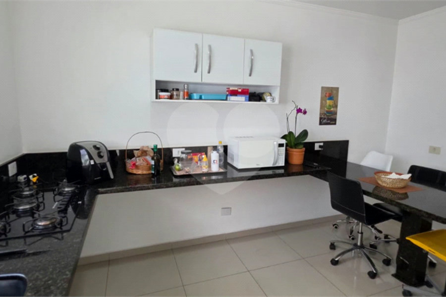 Casa Térrea à venda ou para alugar com 8 quartos, sendo 4 suítes, em Vila Pereira Barreto, São Paulo, SP
