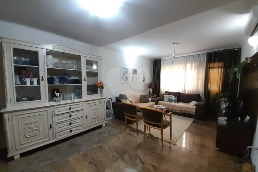 Sobrado à venda com 4 quartos, sendo 1 suíte, em Santana, São Paulo, SP