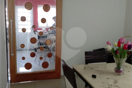 Sobrado à venda com 3 quartos, sendo 1 suíte, em Cidade Patriarca, São Paulo, SP