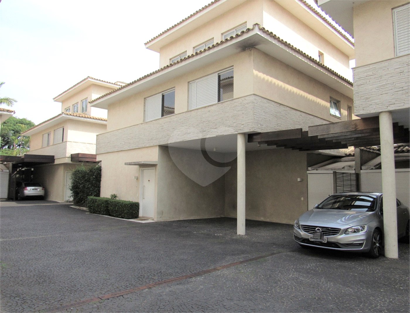 Casa à venda com 4 suítes no condomínio Dolce Villa, São Paulo - SP