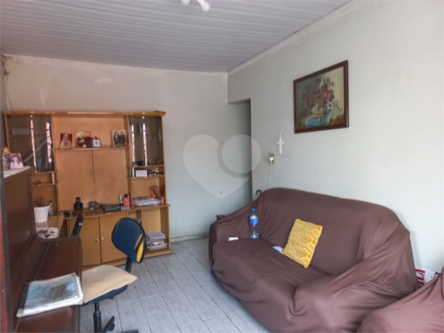Casa Térrea à venda com 3 quartos em Vila Nivi, São Paulo, SP