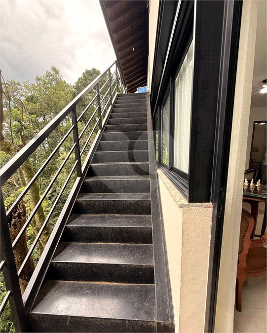 Casa à venda com 4 quartos, sendo 1 suíte,  no condomínio Alpes da Cantareira, Mairiporã - SP