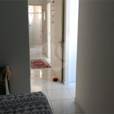 Casa à venda com 3 quartos, sendo 1 suíte, no condomínio Residencial Água Fria, São Paulo - SP
