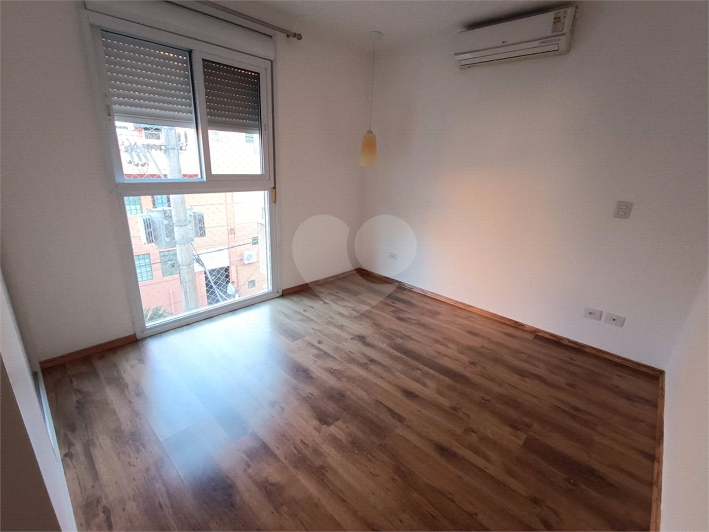 Apartamento à venda com 3 quartos, sendo 1 suíte, no Centro, São Roque, SP