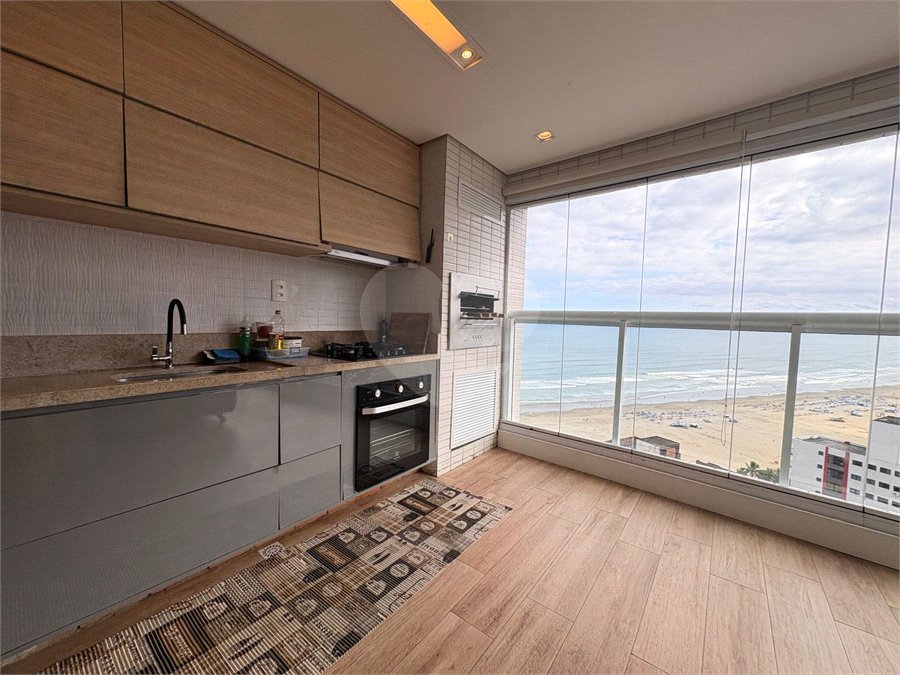 Apartamento à venda com 2 quartos, sendo 1 suíte,  em Boqueirão, Praia Grande, SP