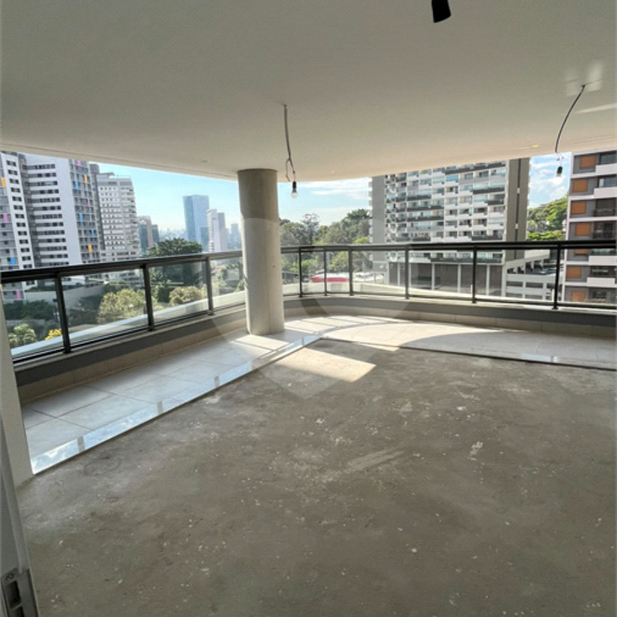Apartamento à venda com 3 suítes em Butantã, São Paulo, SP