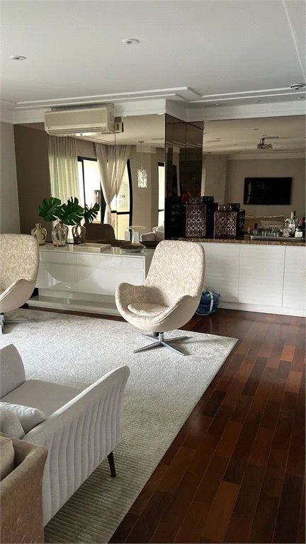 Apartamento à venda com 3 suítes em Jardim Morumbi, São Paulo, SP