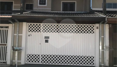 Casa à venda com 2 quartos, sendo 1 suíte, em Loteamento Residencial Vista Linda, São José dos Campos, SP