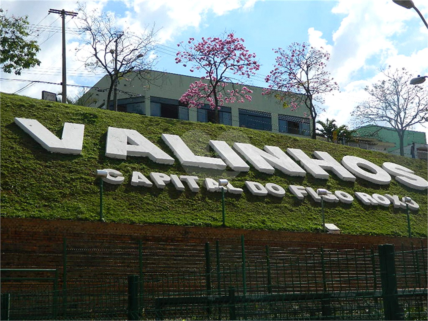 Terreno à venda com 1 suíte no condomínio Loteamento Nova Espirito Santo, Valinhos - SP