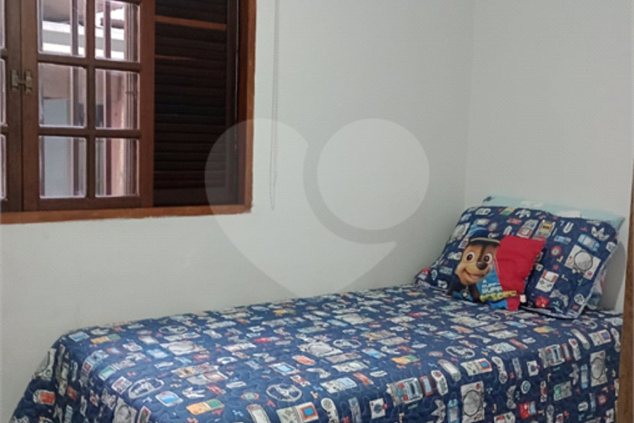Sobrado à venda com 3 quartos, sendo 1 suíte,  em Jardim Guairaca, São Paulo, SP