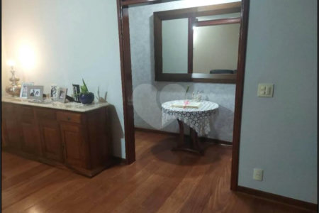 Apartamento à venda com 3 quartos, sendo 1 suíte, no Centro, Araraquara, SP