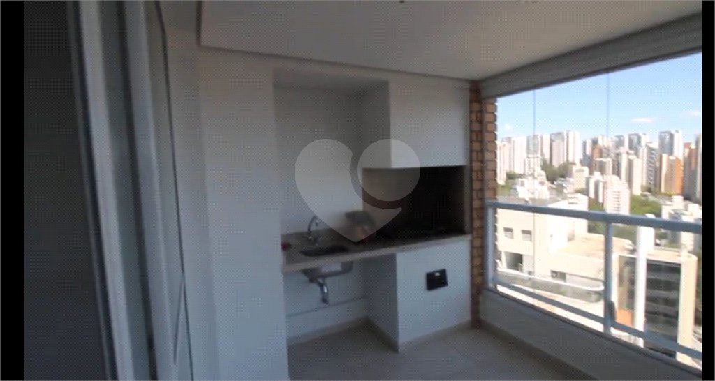 Apartamento à venda com 3 quartos, sendo 1 suíte, em Morumbi, São Paulo, SP