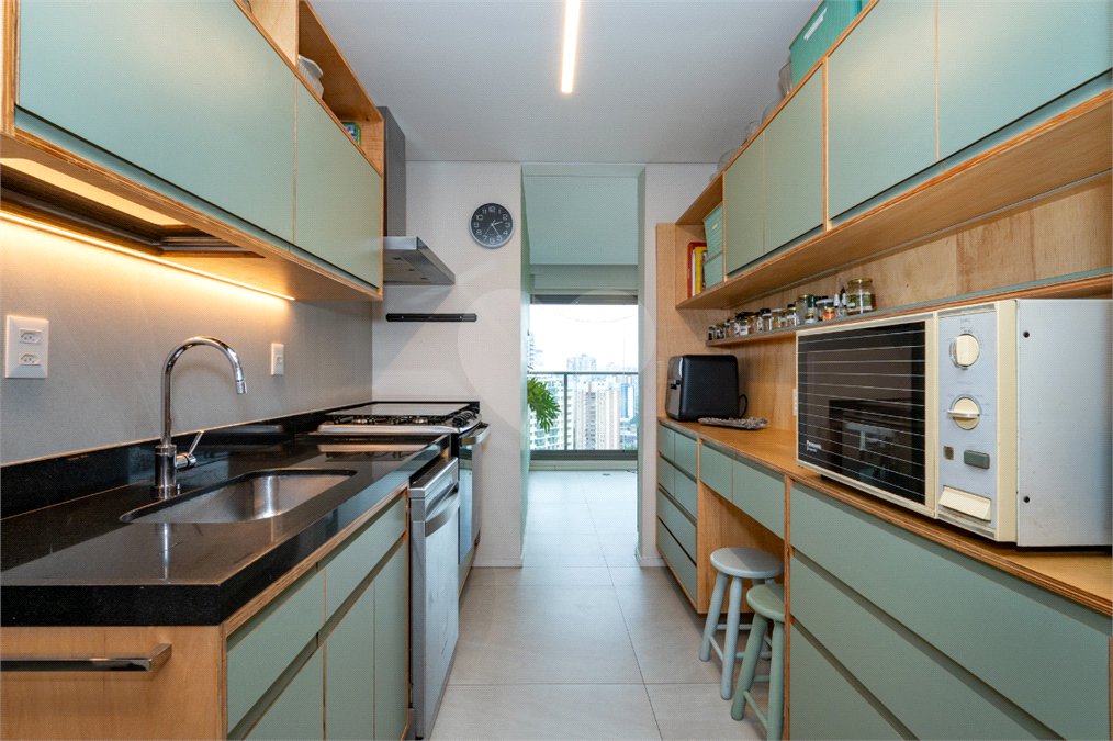Apartamento à venda com 3 suítes em Campo Belo, São Paulo, SP