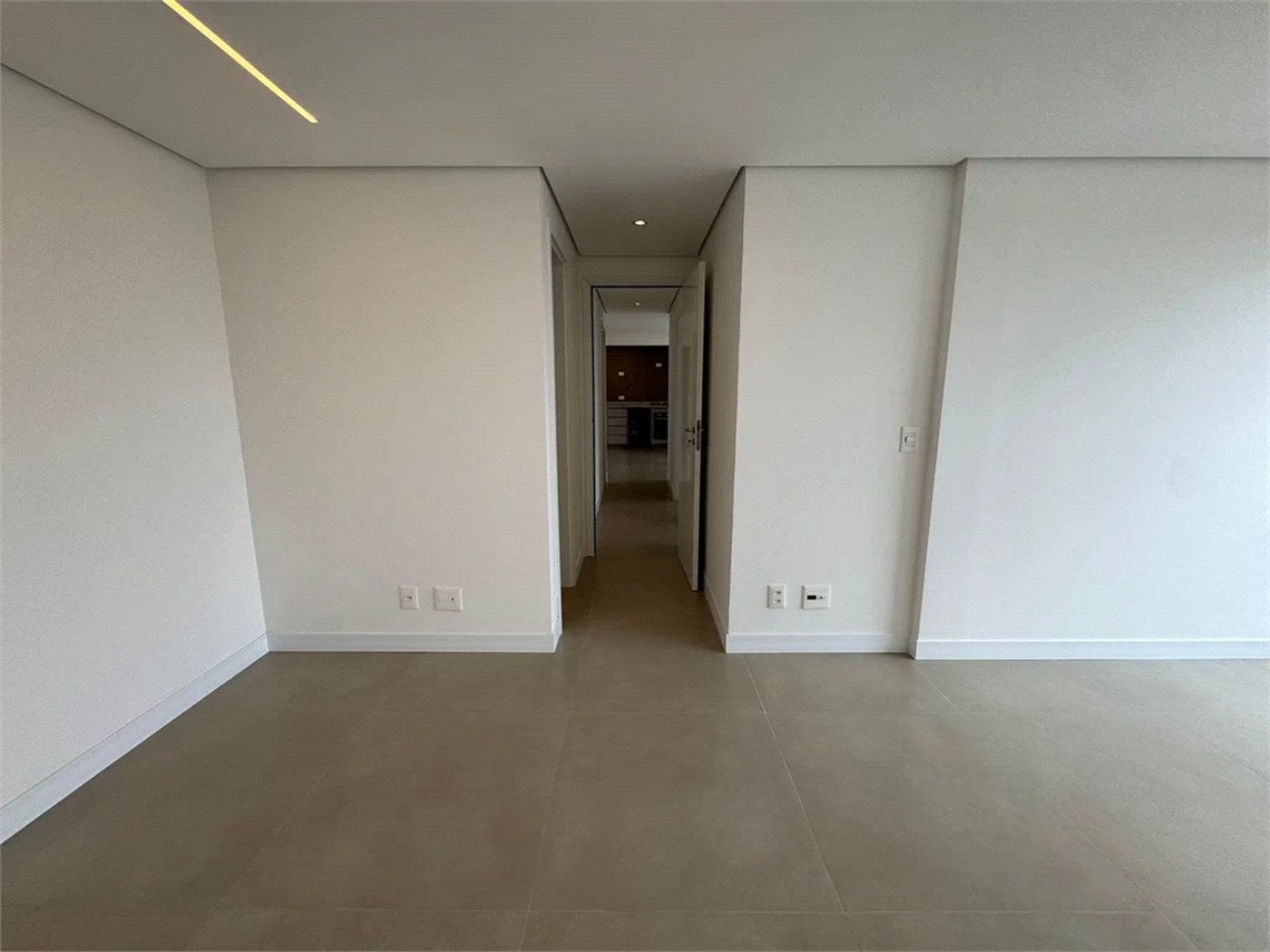 Apartamento à venda com 3 quartos, sendo 1 suíte, em Vila Anastácio, São Paulo, SP