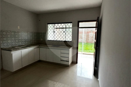 Casa à venda com 2 quartos em Jardim Ibirapuera, Ponta Porã, MS