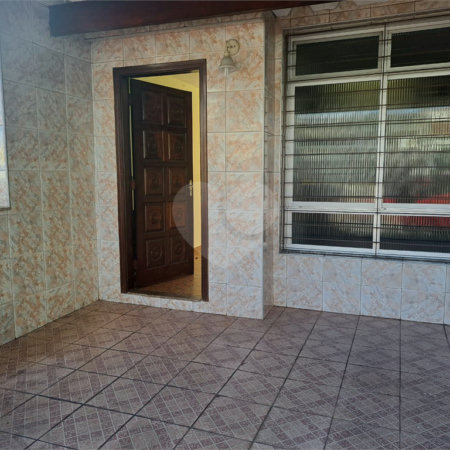 Sobrado à venda com 3 quartos em Campo Belo, São Paulo, SP
