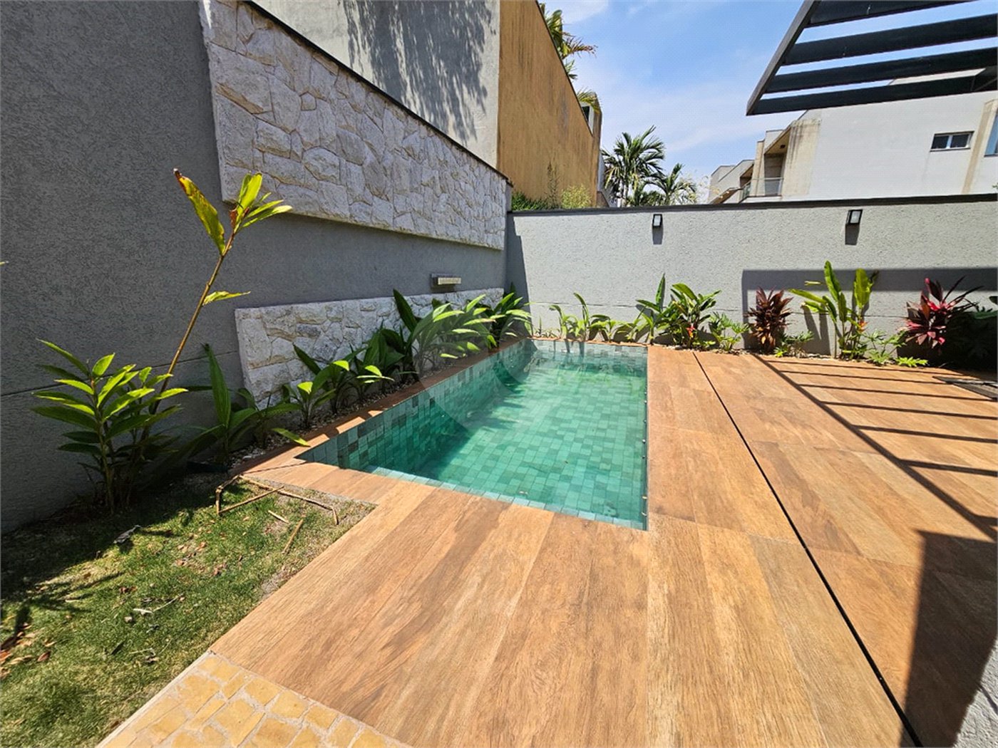 Casa à venda com 4 suítes no condomínio Residencial Terras de Siena, Ribeirão Preto - SP