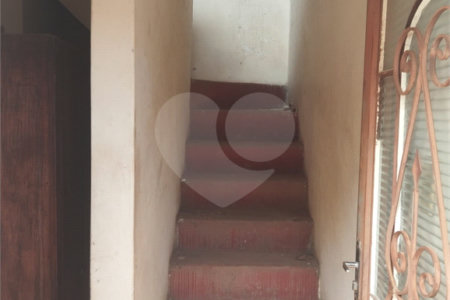 Sobrado à venda com 4 quartos, sendo 1 suíte,  em Vila Xavier (vila Xavier), Araraquara, SP