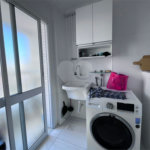 Apartamento à venda com 2 quartos, sendo 1 suíte, em Guilhermina, Praia Grande, SP