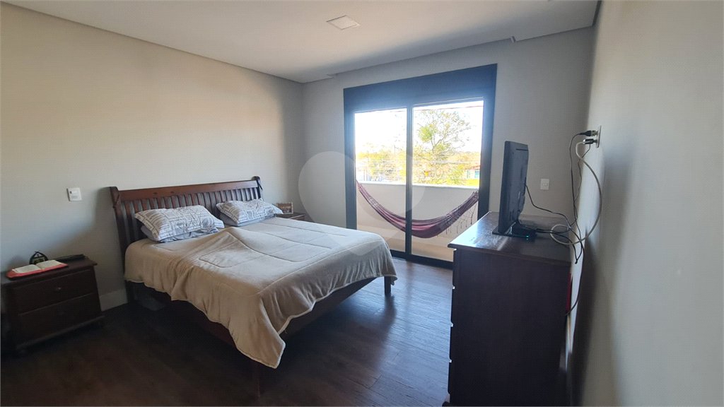 Casa à venda com 3 suítes em Vila Nastri, Itapetininga, SP