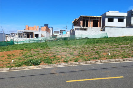 Terreno à venda com 3 quartos, sendo 1 suíte, no condomínio Paradise Gardens I, Mogi das Cruzes - SP