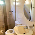 Casa à venda com 4 quartos, sendo 2 suítes, no condomínio Estância Marambaia, Vinhedo - SP